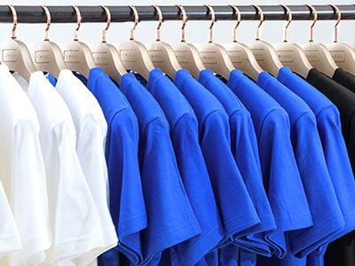 定制服裝，讓時尚與個性共舞!